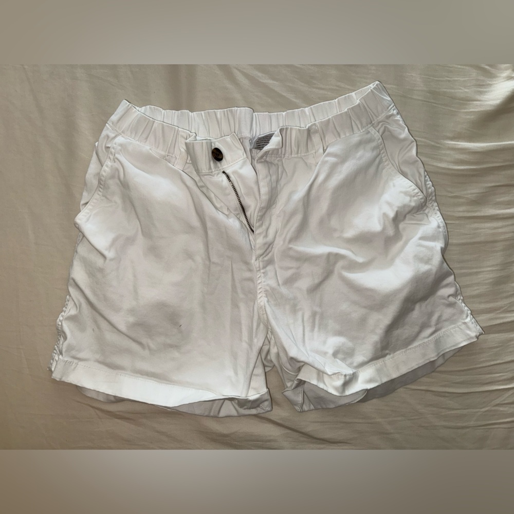 Men's White Flat Front Shorts